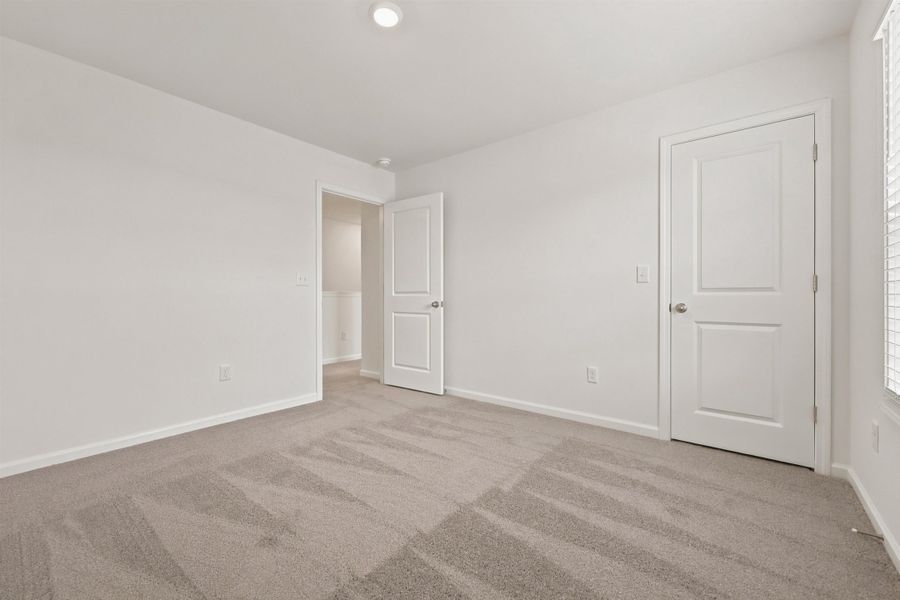 Spacious, unfurnished interior of a new home in Westfield, Conway (Image 54).