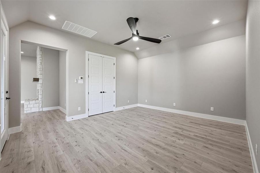 Spacious, unfurnished interior of a new home in LeTara, Haslet (Image 29).