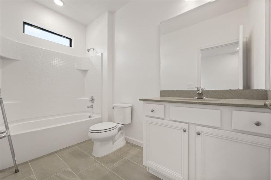 Furnished interior view inside a new home in , Orlando (Image 16).