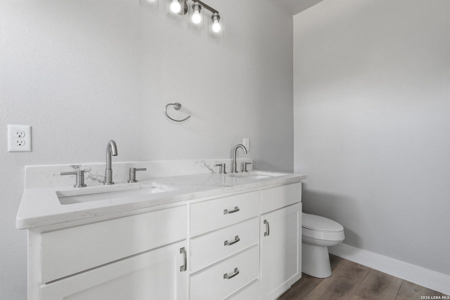 Image 28 of a home in .