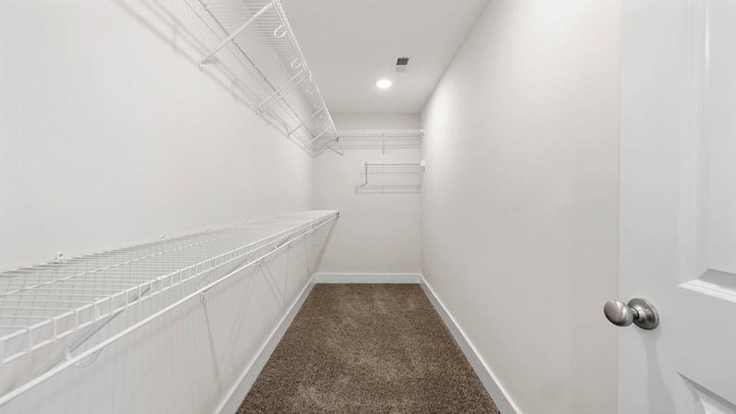 Representative unfurnished interior of a home built from the Phoenix by D.R. Horton in Edgewood Estates, Greenville (Image 27).