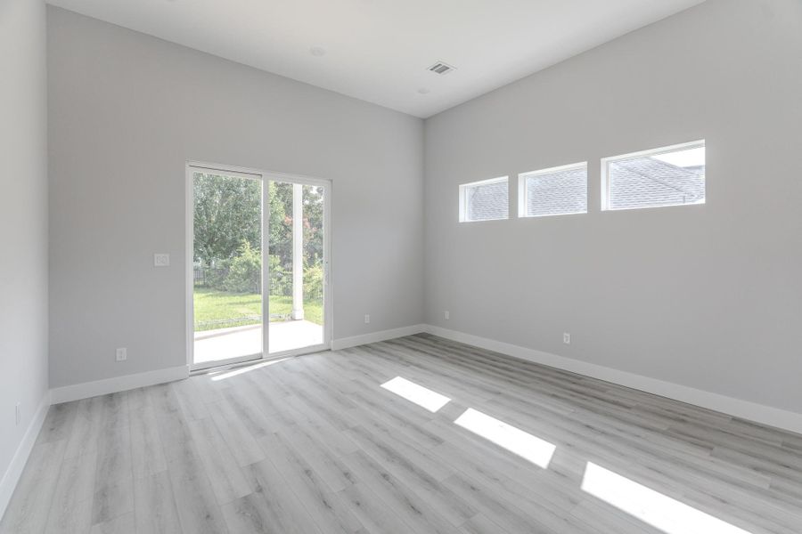 Spacious, unfurnished interior of a new home in , Montgomery (Image 38).