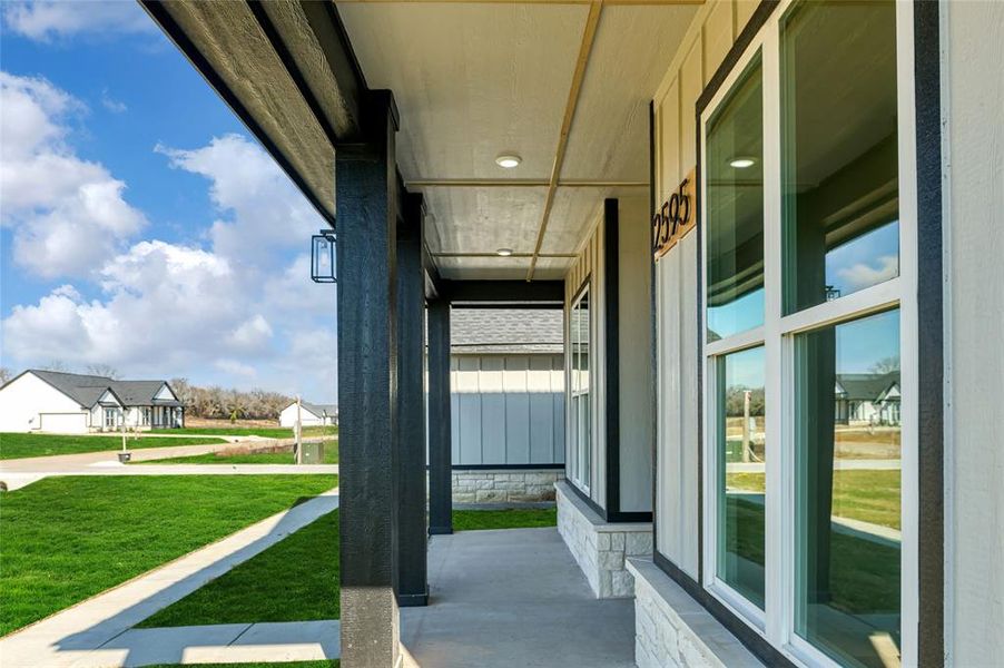 View of patio / terrace with a porch