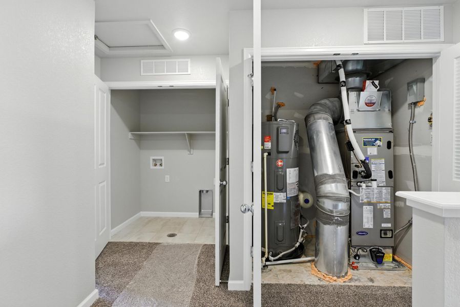 Furnished interior view inside a new home in Pintail Commons at Johnstown Village, Johnstown (Image 16).