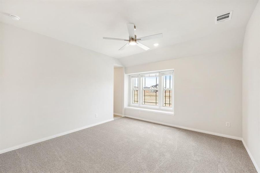 Spacious, unfurnished interior of a new home in Creekview Meadows, Pilot Point (Image 31). Spacious, unfurnished interior of a new home in Creekview Meadows, Pilot Point (Image 31).