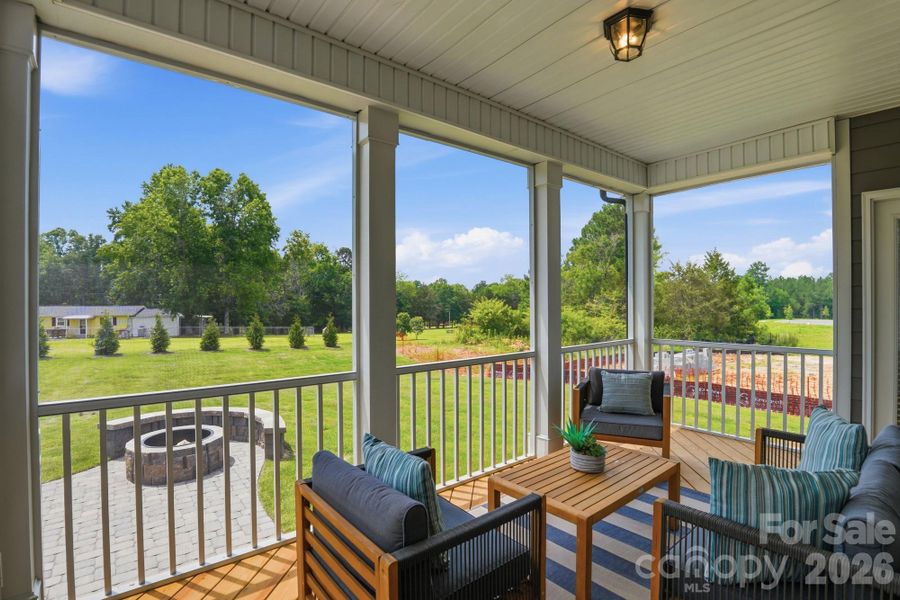 Screened in Porch Screened in Porch