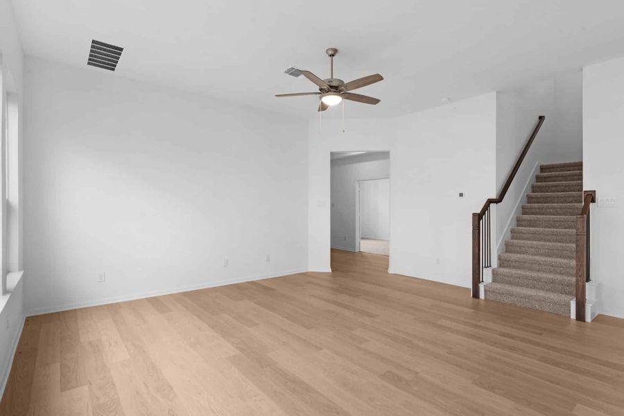 Spacious, unfurnished interior of a new home in Briarwood, Elgin (Image 12).
