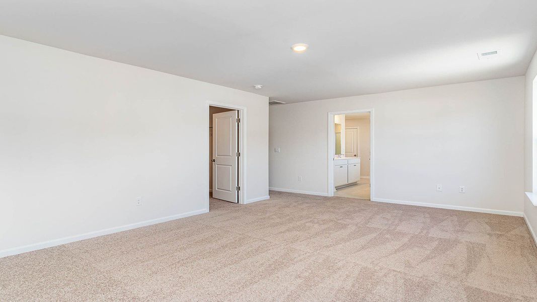 Spacious, unfurnished interior of a new home in Hunter's Branch, Hopkins (Image 15).