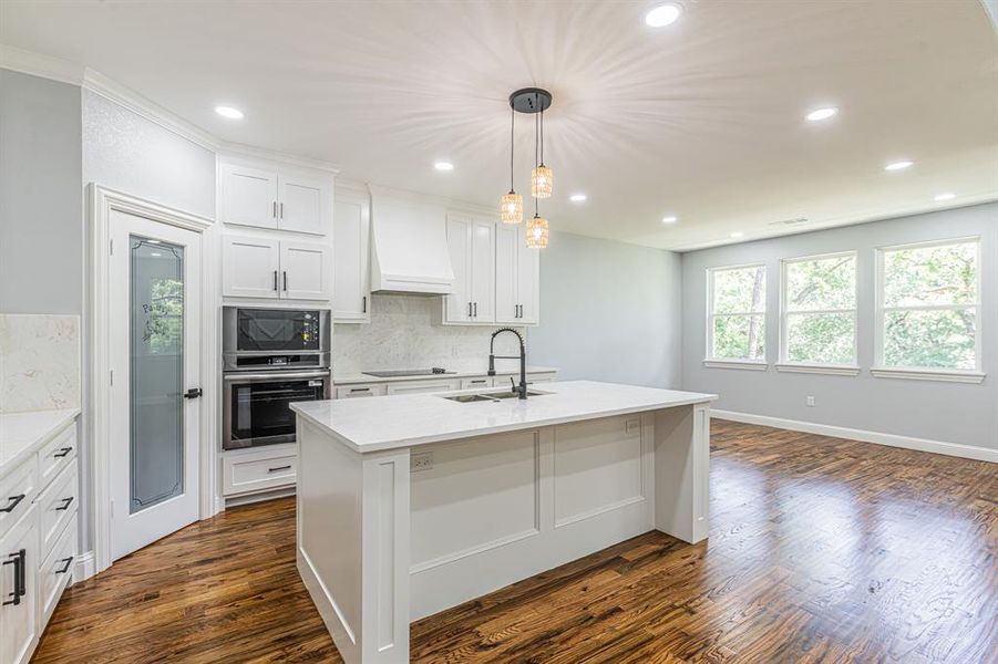 Furnished interior view inside a new home in , Runaway Bay (Image 13).