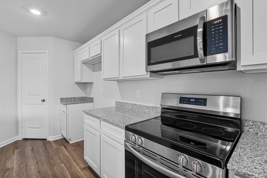 Furnished interior view inside a new home in Canary Woods, Hopkins (Image 5).