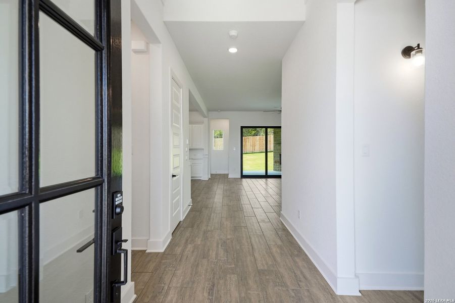 Spacious, unfurnished interior of a new home in The Reserve at Potranco Oaks, Castroville (Image 50).