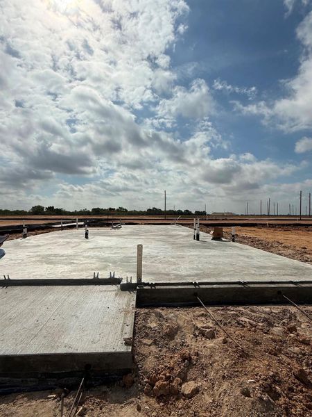 Every foundation at DWH is engineered and it’s inspected three times! We do not do “batch” testing. Rest easy knowing your foundation comes with a 10 year warranty. Every foundation at DWH is engineered and it’s inspected three times! We do not do “batch” testing. Rest easy knowing your foundation comes with a 10 year warranty.