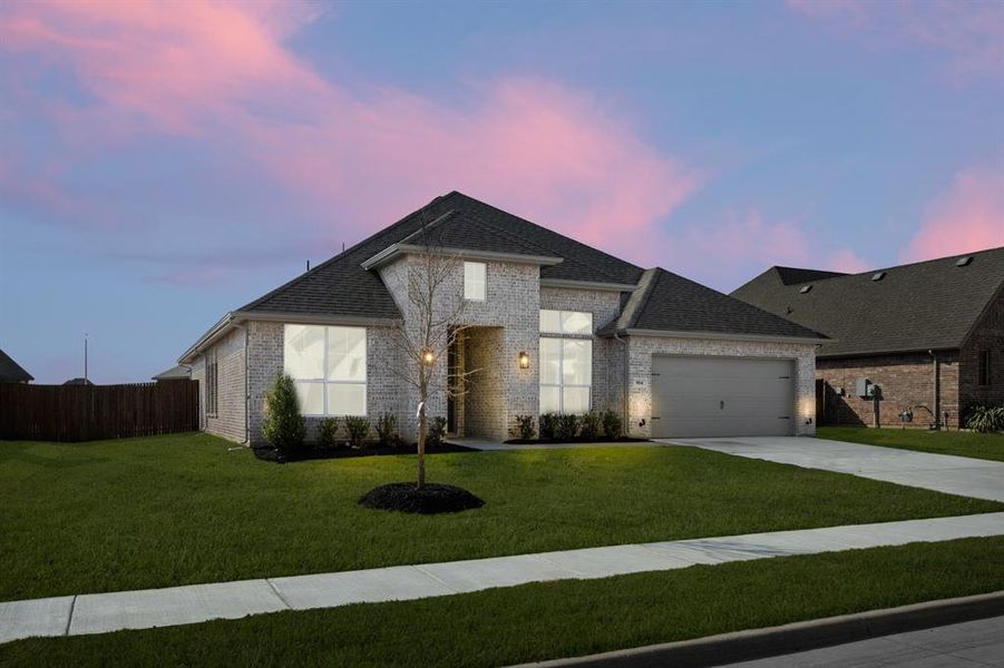 904 Meadowview- Front-3 904 Meadowview- Front-3