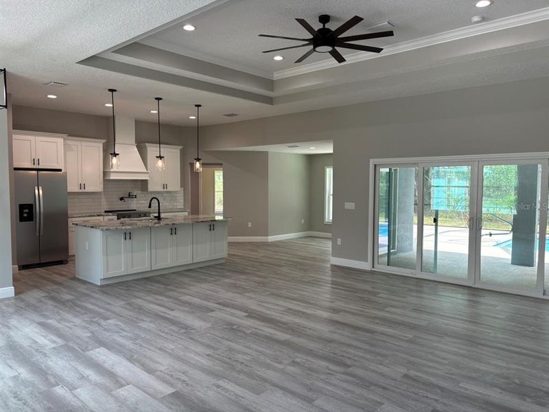 Spacious, unfurnished interior of a new home in , Beverly Hills (Image 20).