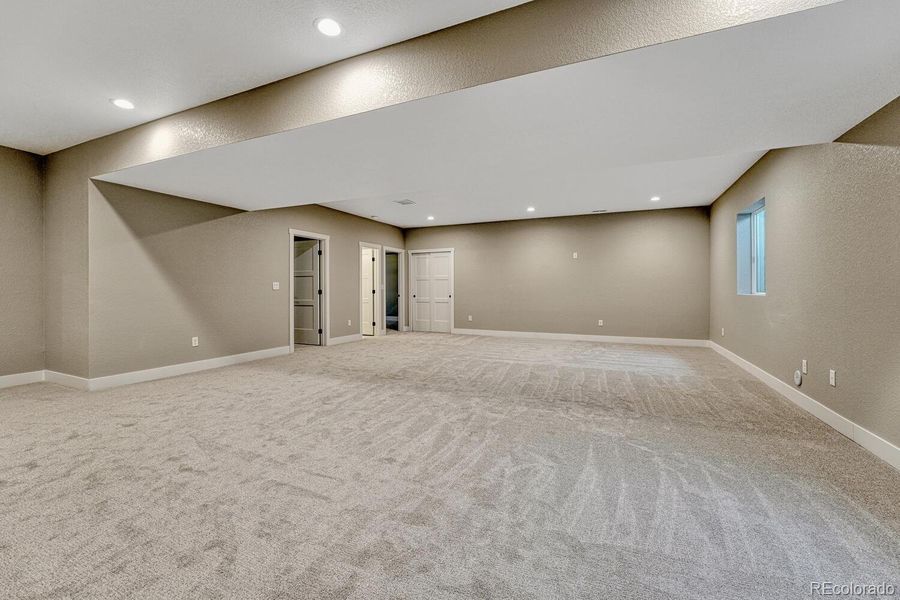 Spacious, unfurnished interior of a new home in , Colorado Springs (Image 34).