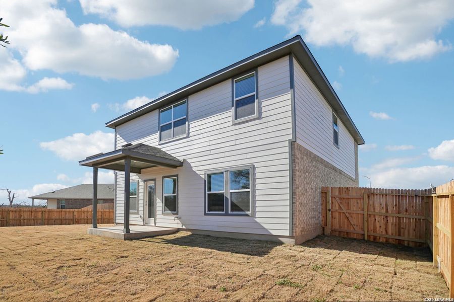 Exterior details and patio area of a home in Carmel Ranch, Schertz (Image 22).