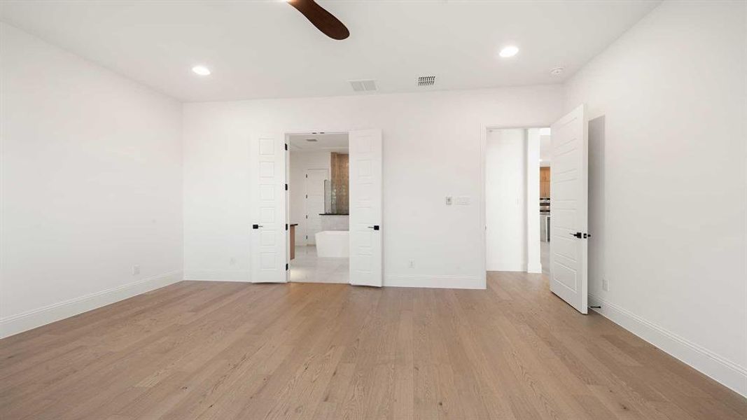 Spacious, unfurnished interior of a new home in Fields 50', Frisco (Image 14).