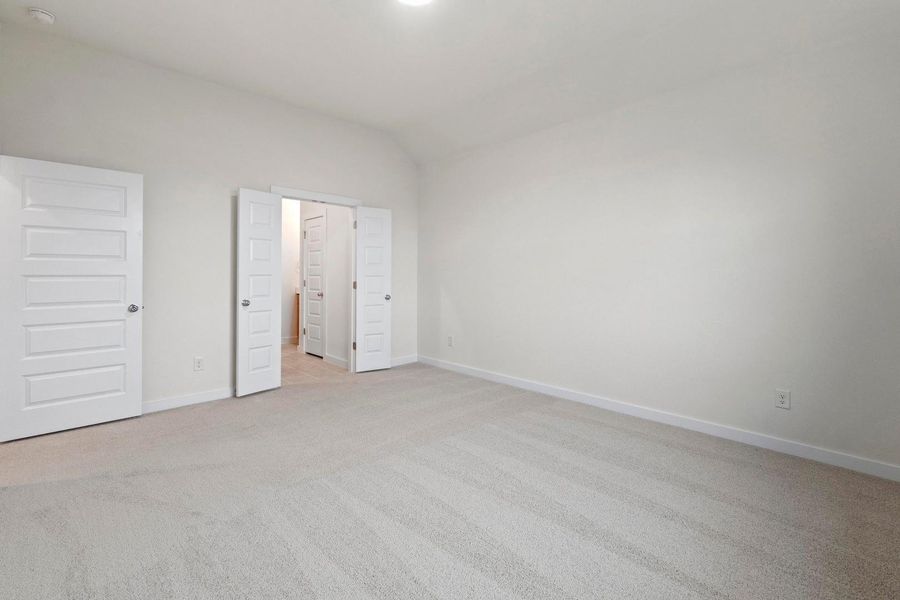 Spacious, unfurnished interior of a new home in Prairie Winds, Hutto (Image 16).