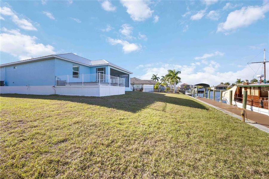 Exterior details and patio area of a home in , Port Charlotte (Image 24).