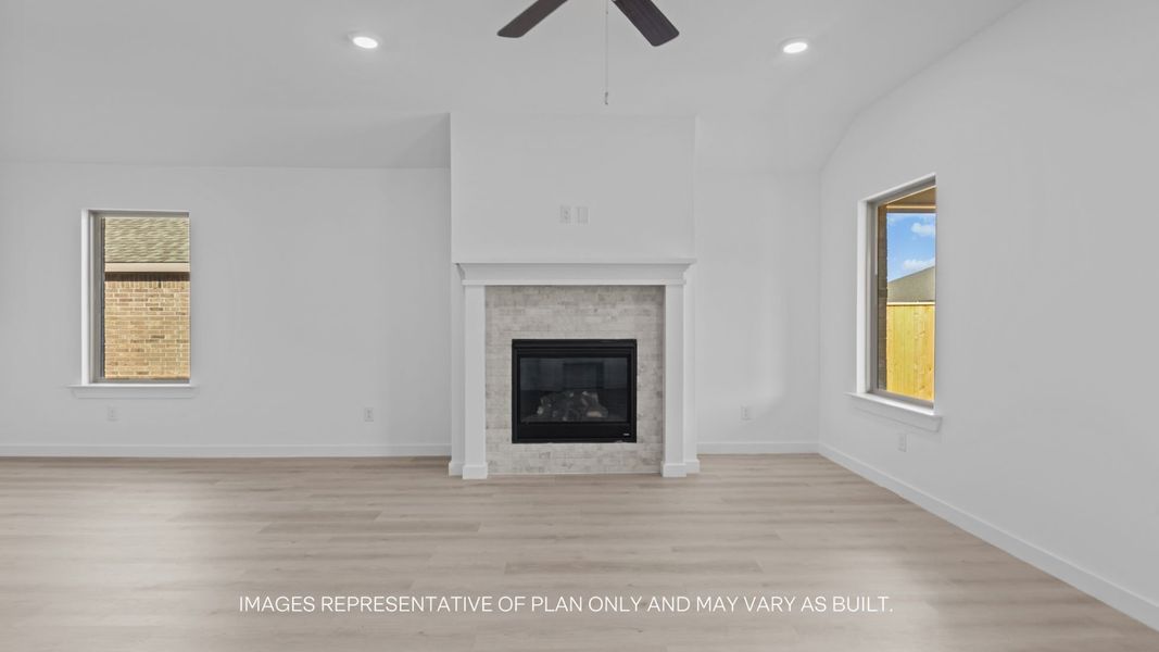 Spacious, unfurnished interior of a new home in Allen Farms, Lubbock (Image 17).