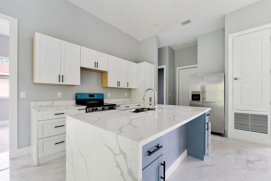 Image 37 of a home in .