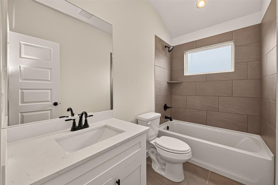 Furnished interior view inside a new home in Foxtail Palms, Manvel (Image 12). Furnished interior view inside a new home in Foxtail Palms, Manvel (Image 12).