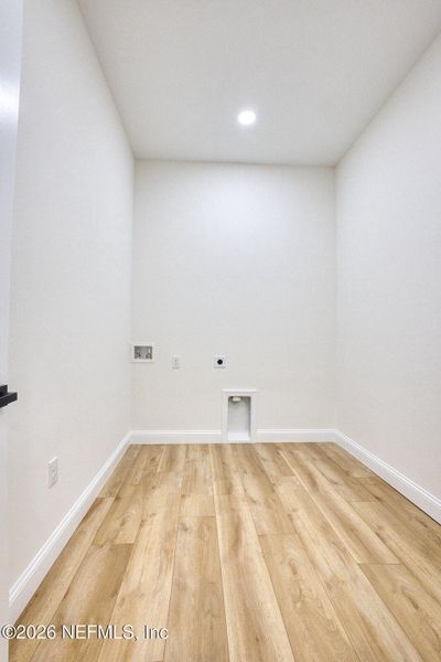 Spacious, unfurnished interior of a new home in , Yulee (Image 47).