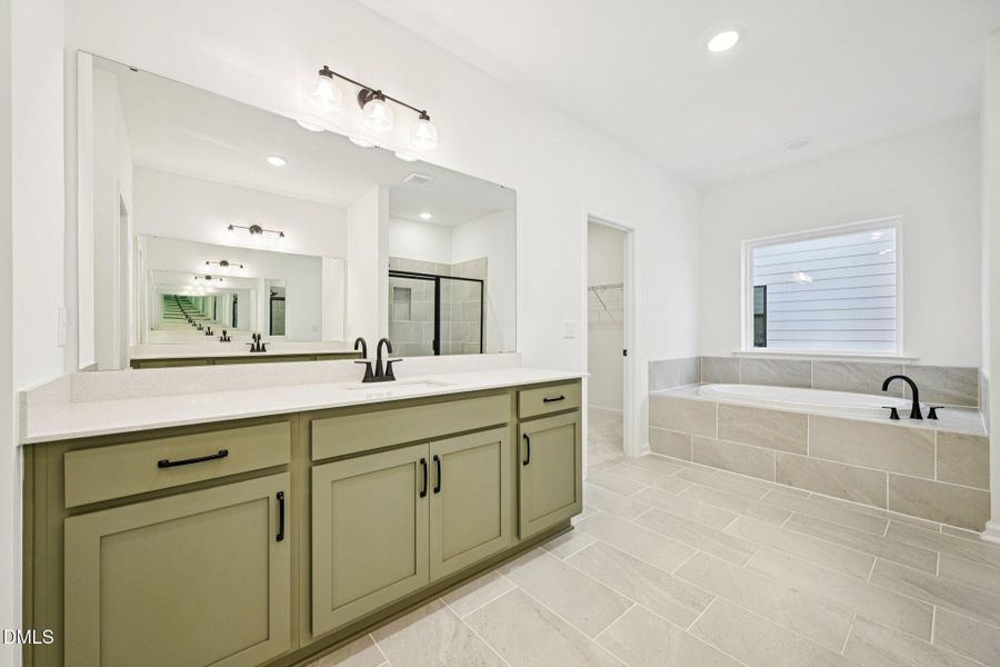 31-web-or-mls-Erastus Ct-S0502-031