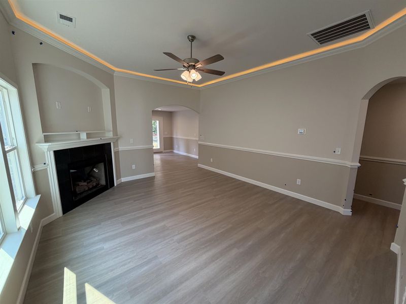 Spacious, unfurnished interior of a new home in Cleveland Meadows, Spartanburg (Image 6).