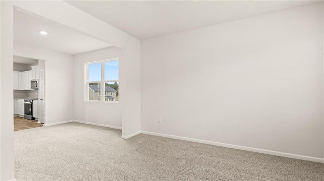 Spacious, unfurnished interior of a new home in Preserve at Dove Creek, Winder (Image 31).