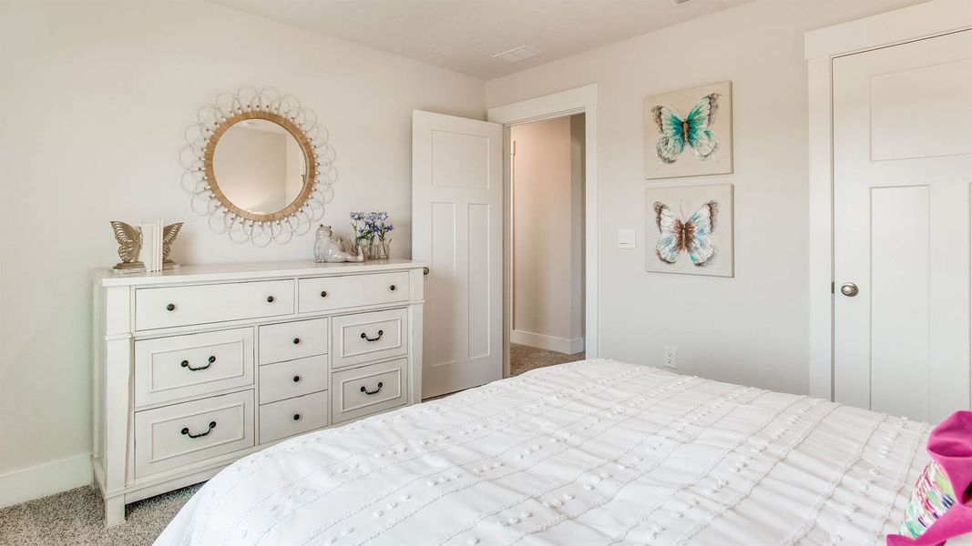 Furnished interior view inside a new home in Hodges Bayou Plantation, Panama City (Image 34).