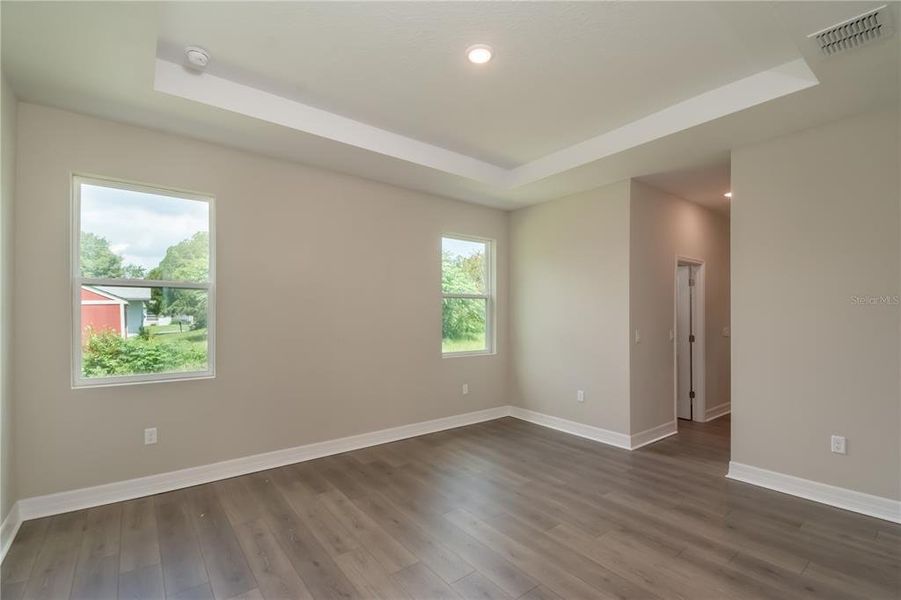 Spacious, unfurnished interior of a new home in , Citrus Springs (Image 23).
