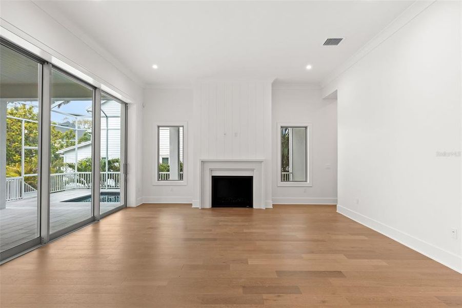 Spacious, unfurnished interior of a new home in , Tampa (Image 54).