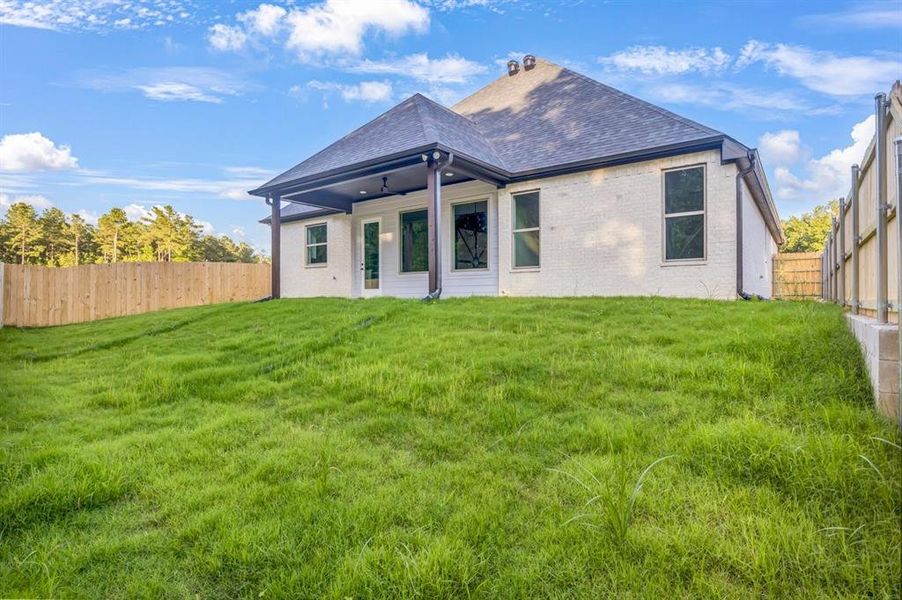 Exterior details and patio area of a home in , Tyler (Image 3).