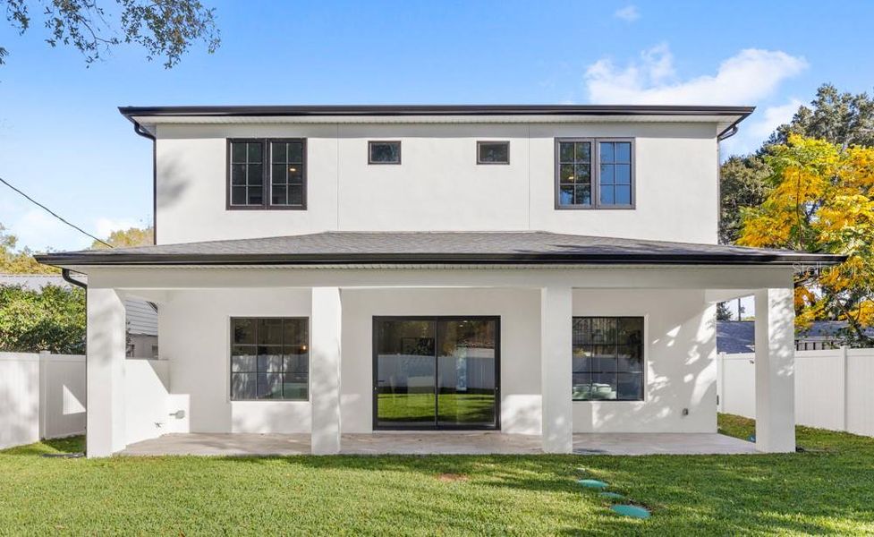 Exterior details and patio area of a home in , Orlando (Image 30).