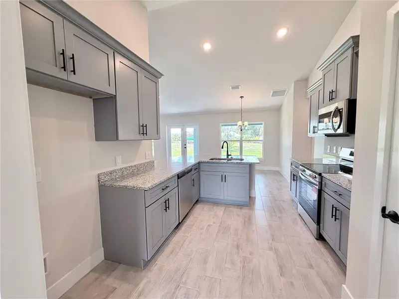 Furnished interior view inside a new home in Port Charlotte, Port Charlotte (Image 9).