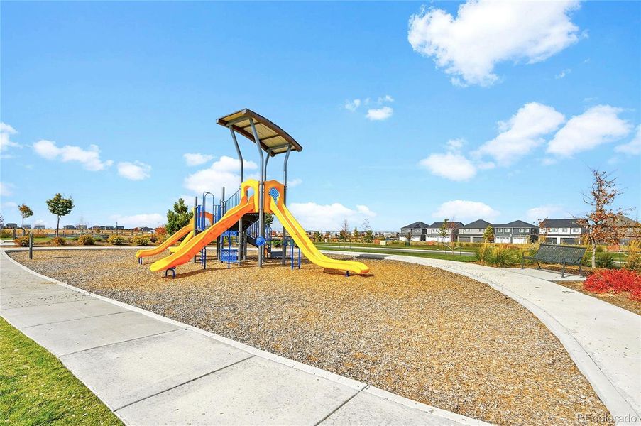 Community amenities in Settlers Crossing, Commerce City (Image 29).