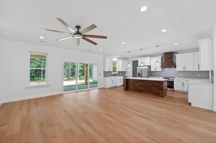 Spacious, unfurnished interior of a new home in , Johns Island (Image 19).