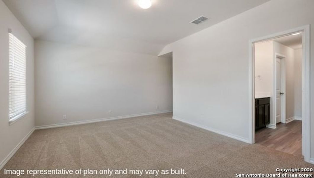 Spacious, unfurnished interior of a new home in Redbird Ranch, San Antonio (Image 12).