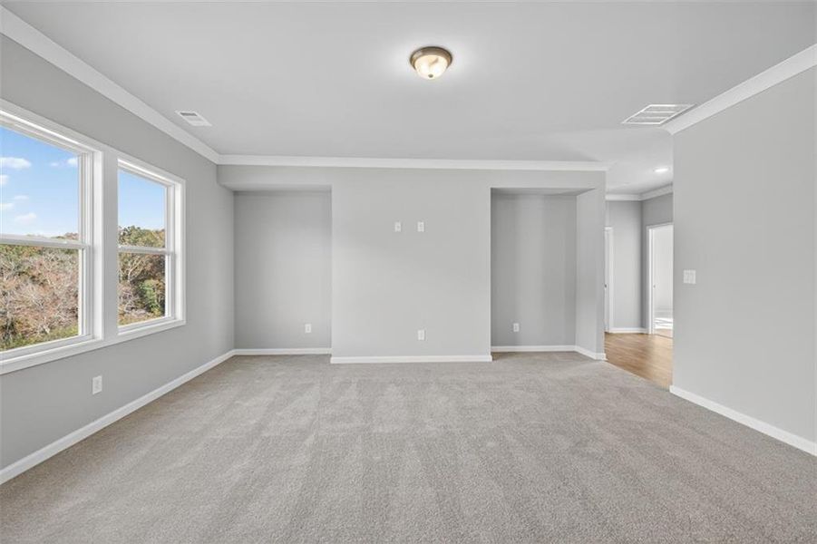 Spacious, unfurnished interior of a new home in , Gainesville (Image 59).