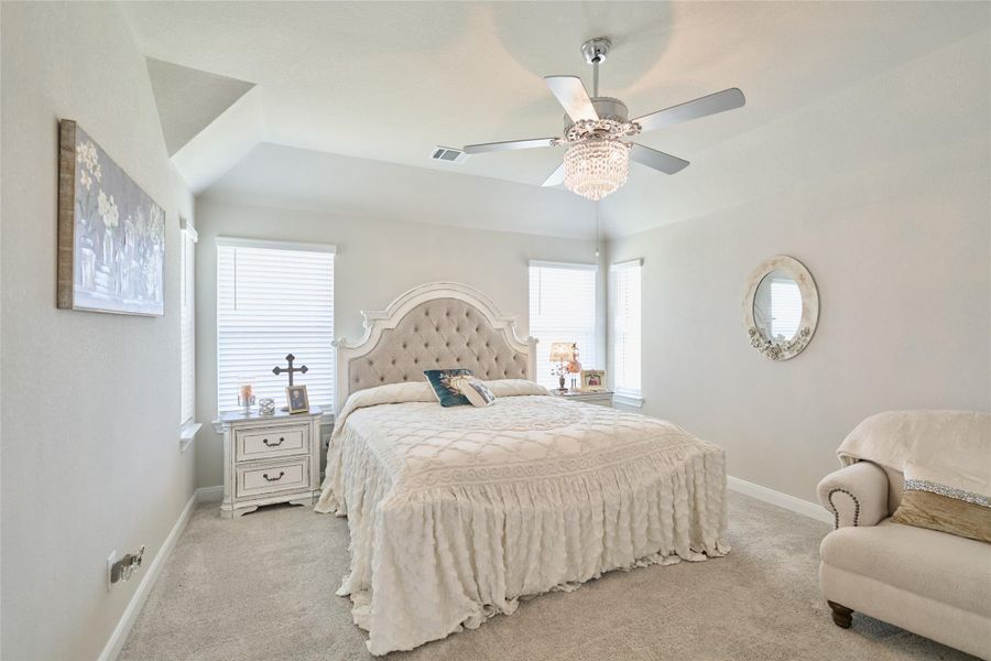Furnished interior view inside a new home in Montgomery Oaks - Estate, Conroe (Image 22). Furnished interior view inside a new home in Montgomery Oaks - Estate, Conroe (Image 22).
