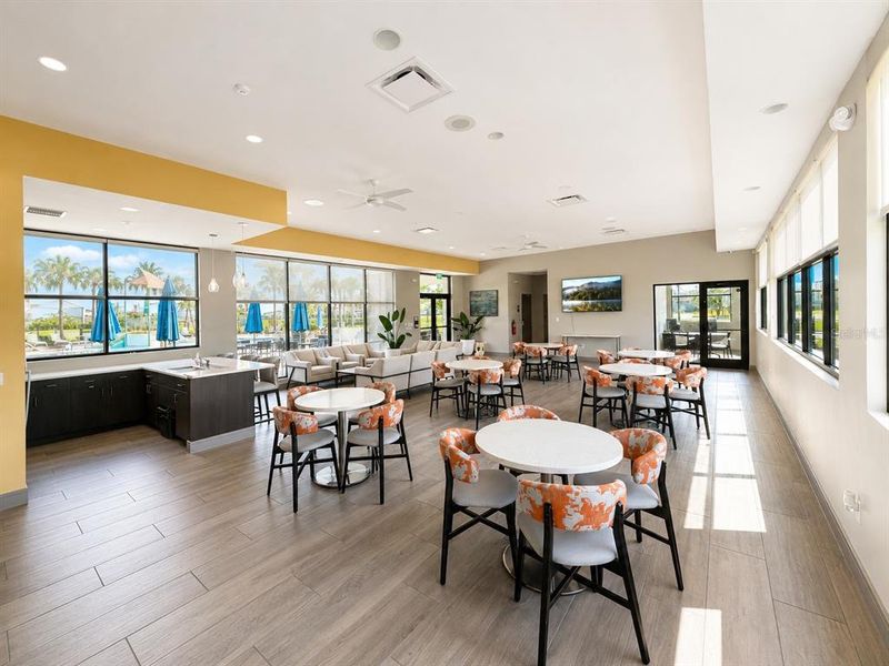 Community amenities in , Groveland (Image 30).