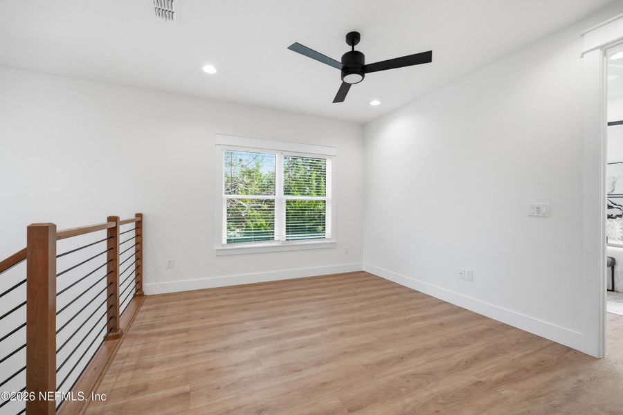 Spacious, unfurnished interior of a new home in , Jacksonville Beach (Image 26).
