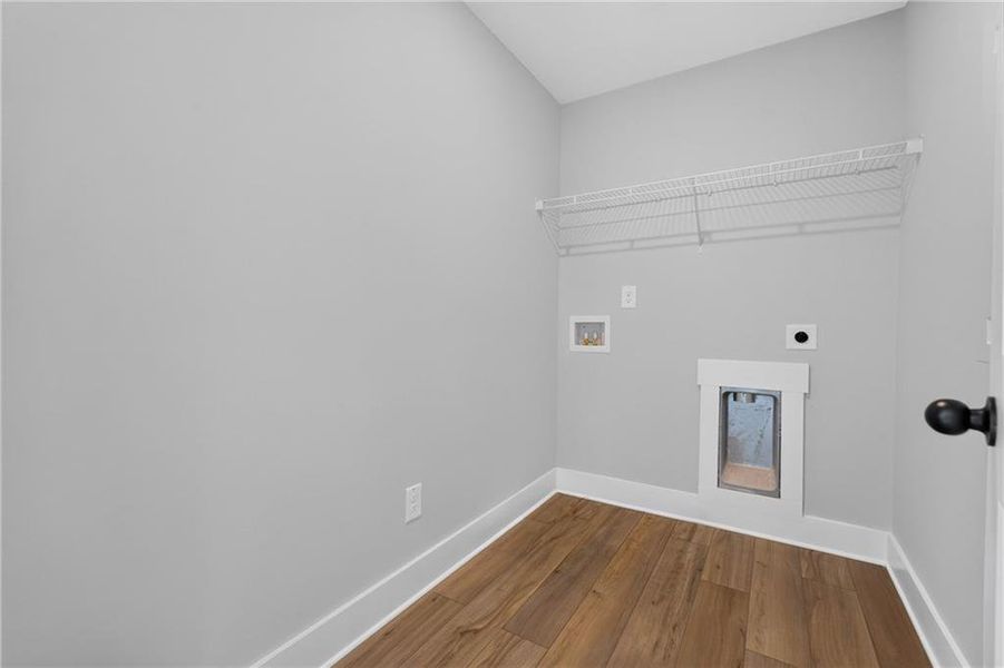 Spacious, unfurnished interior of a new home in , Loganville (Image 39). Spacious, unfurnished interior of a new home in , Loganville (Image 39).