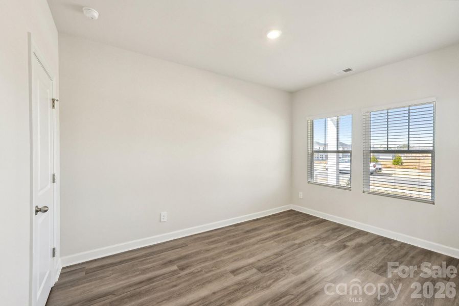 Photo is not of the actual home, but is an inspirational photo of builder’s model home and may depict options, furnishings, and/or decorator features that are not included Photo is not of the actual home, but is an inspirational photo of builder’s model home and may depict options, furnishings, and/or decorator features that are not included