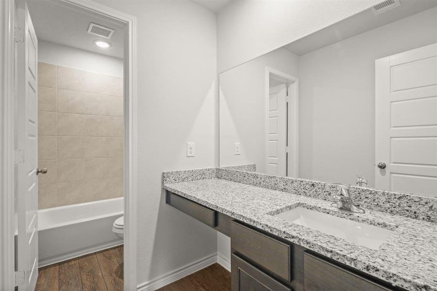 Image 23 of a home in Sycamore Landing.