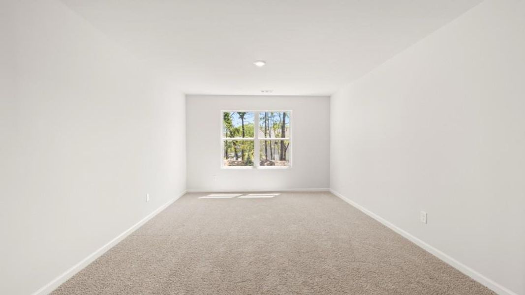 Spacious, unfurnished interior of a new home in Parkside at Carter Grove, Cartersville (Image 17).