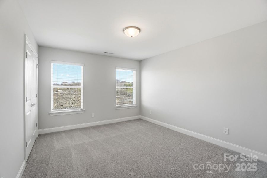 Spacious, unfurnished interior of a new home in Summerlin, Mooresville (Image 35).