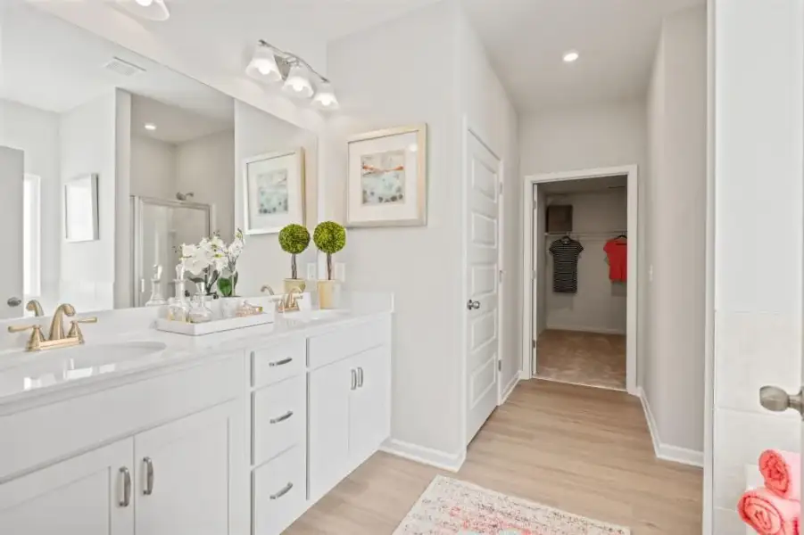 Furnished interior view inside a new home in Allen Manor, Hoschton (Image 10).