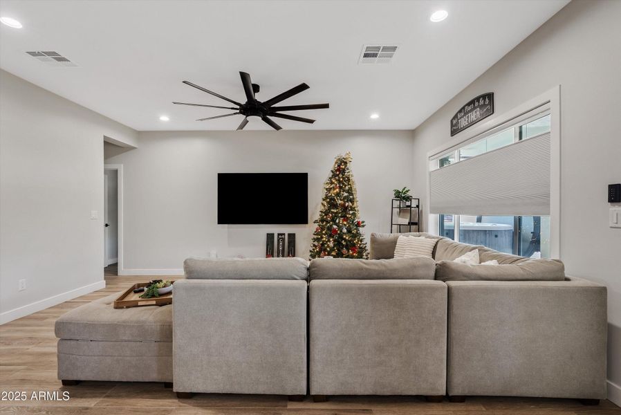 10-DSC02449 10-DSC02449